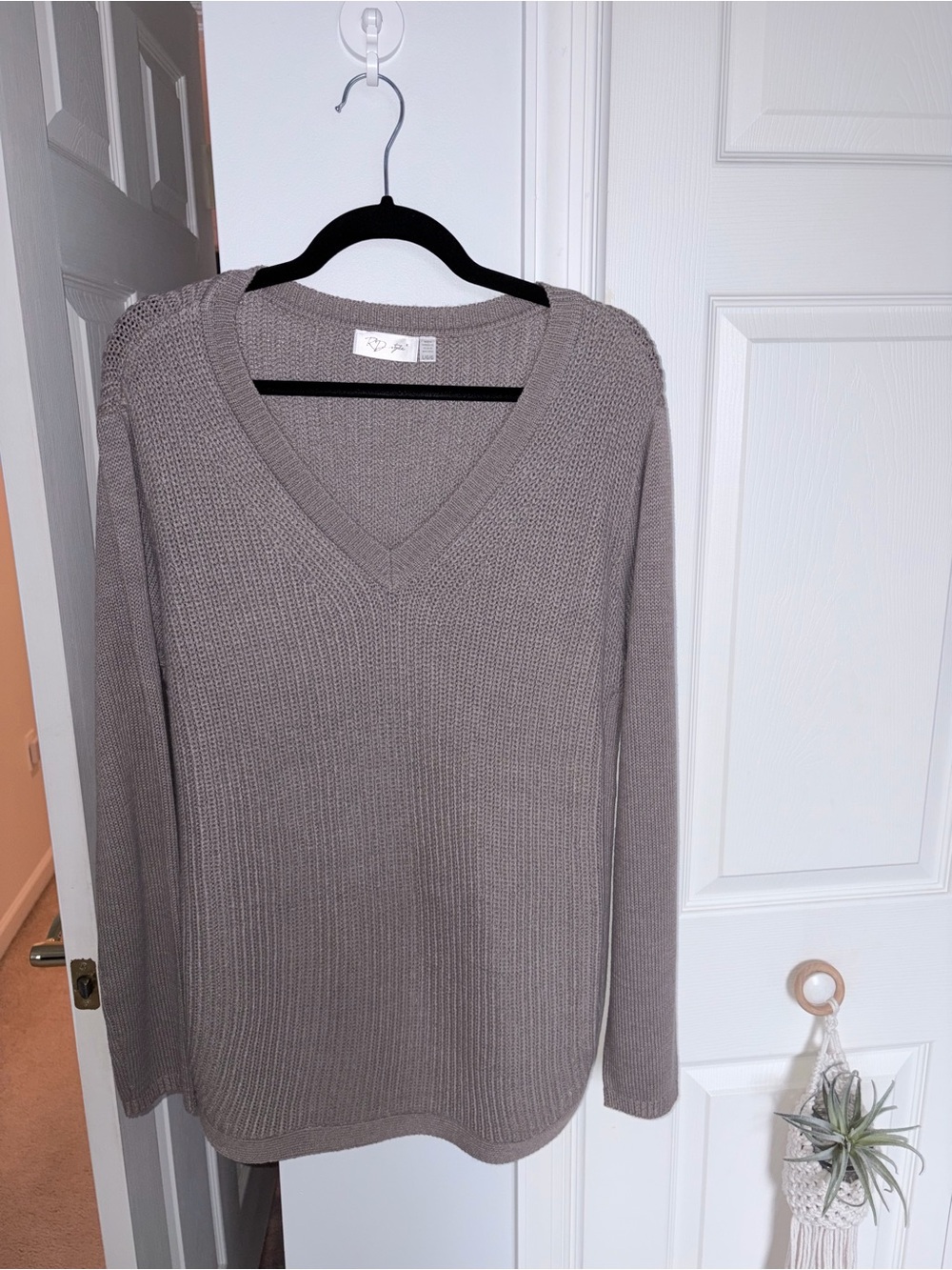 RD Style Taupe V-Neck Ribbed Knit Sweater